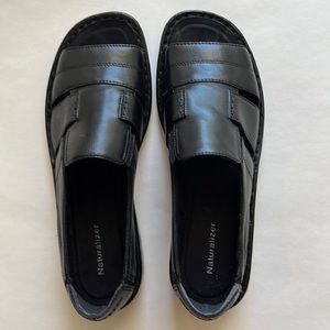 Naturalizer Cliche Black Leather Sandals